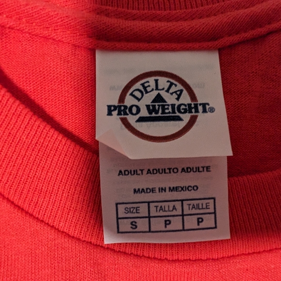 NWT Realtree Outfitters Women's Small Tshirt Red Leopard Antlers - Picture 7 of 7